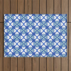 Funky Wavy Daisy Pattern Outdoor Rug Gallery Image 1