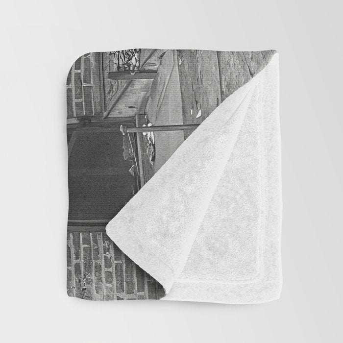 Men Playing Golf, Vintage Black and White Art Throw Blanket Gallery Image 3