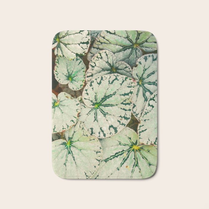 Begonia Leaf Bath Mat Gallery Image 1