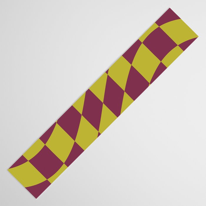 Wavy Ripe Berry x Chartreuse Table Runner Gallery Image 3