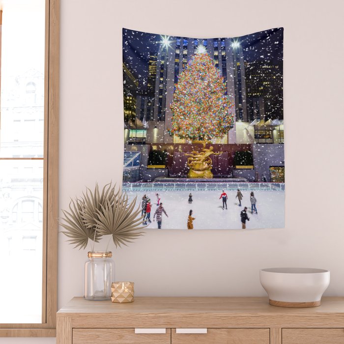Rockefeller Center Christmas Tree New York City Wall Tapestry Gallery Image 2