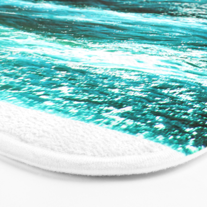California Ocean Waves Bath Mat Gallery Image 3