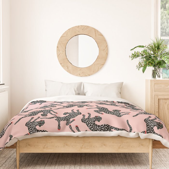 Black cheetah dance Duvet Cover Gallery Image 3
