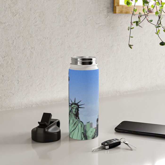 Travel to New York Water Bottle Gallery Image 4