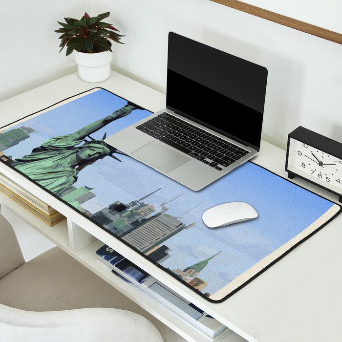 Travel to New York Desk Mat Gallery Image 2