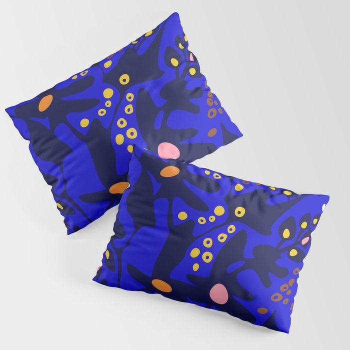 Blue home jungle: Organic shapes and flowers Pillow Sham Gallery Image 3