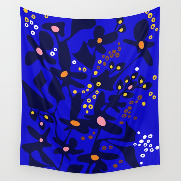 Blue home jungle: Organic shapes and flowers Wall Tapestry Gallery Image 4