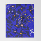 Blue home jungle: Organic shapes and flowers Throw Blanket Gallery Image 2