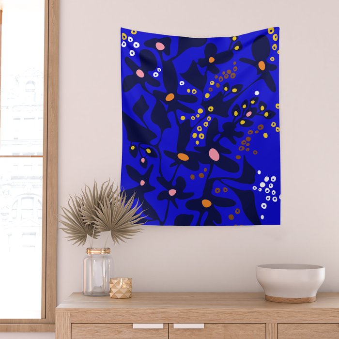 Blue home jungle: Organic shapes and flowers Wall Tapestry Gallery Image 2
