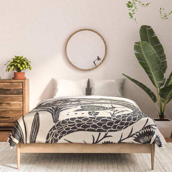 The Snake and the Snail - Cream Comforter Gallery Image 3