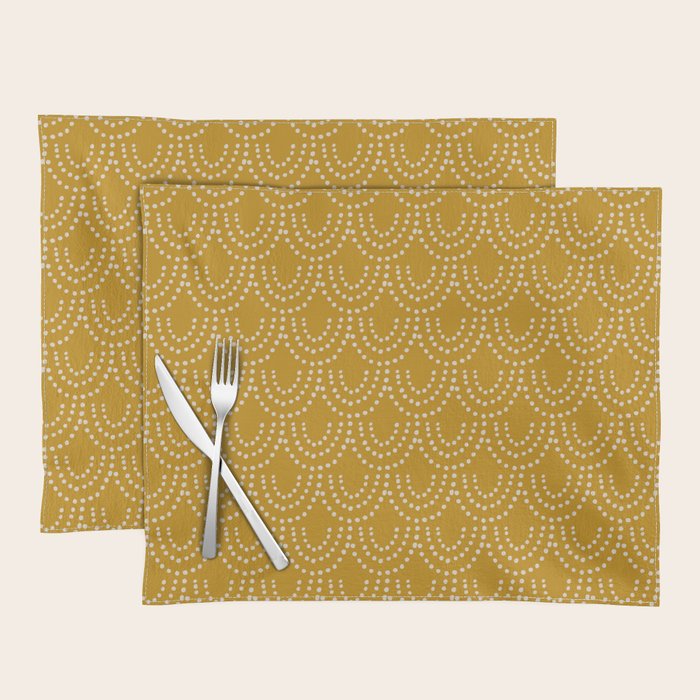 Dotted Scallop in Gold Placemat Gallery Image 1