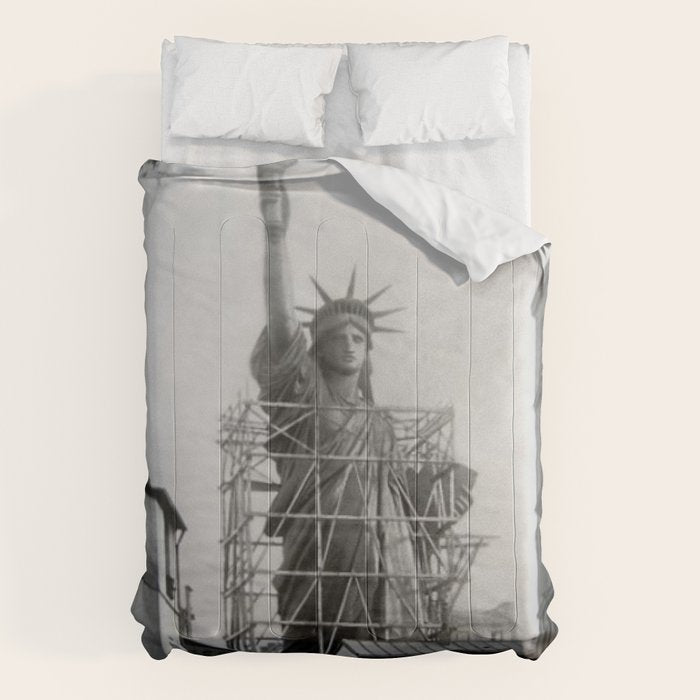 Piecing Together of the Architecture of the Statue Of Liberty In Paris, 1886 black and white photograph Comforter Gallery Image 6