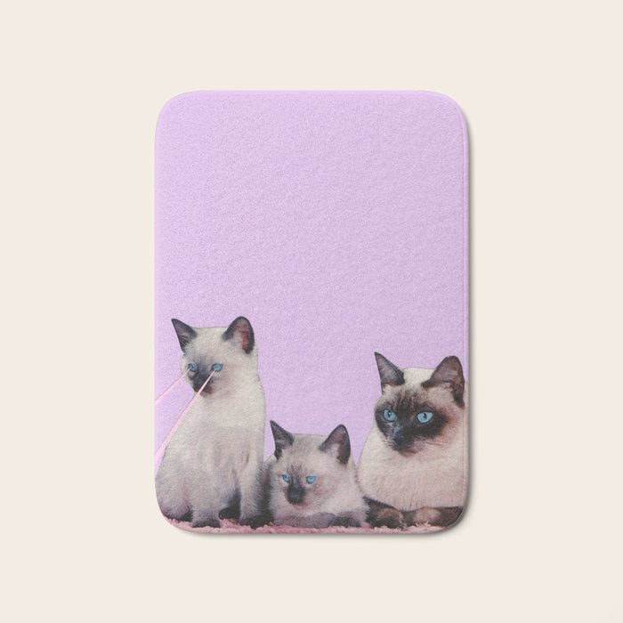 Distracted Bath Mat Gallery Image 1