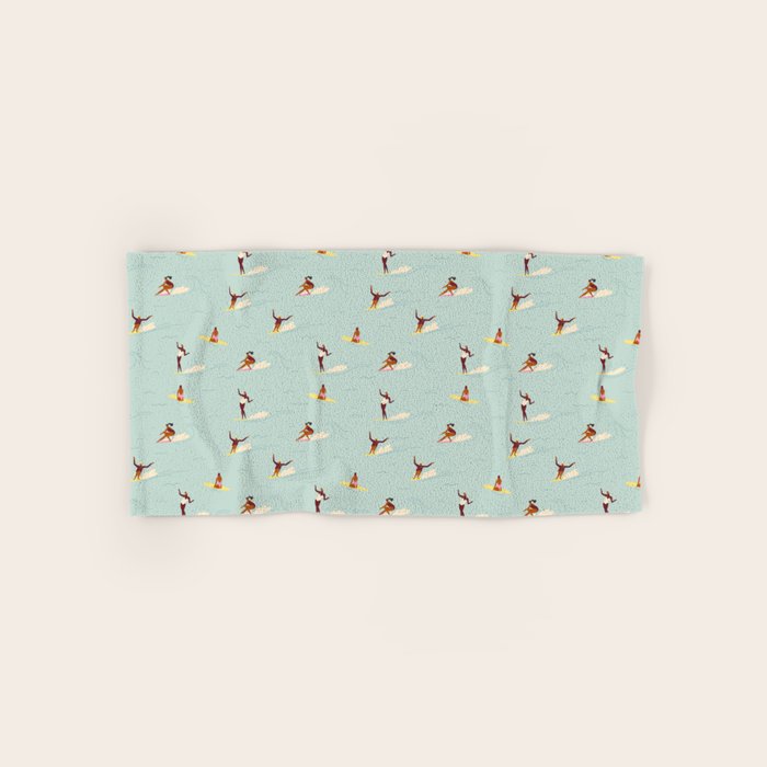 Waikiki beach Bath Towel Gallery Image 1