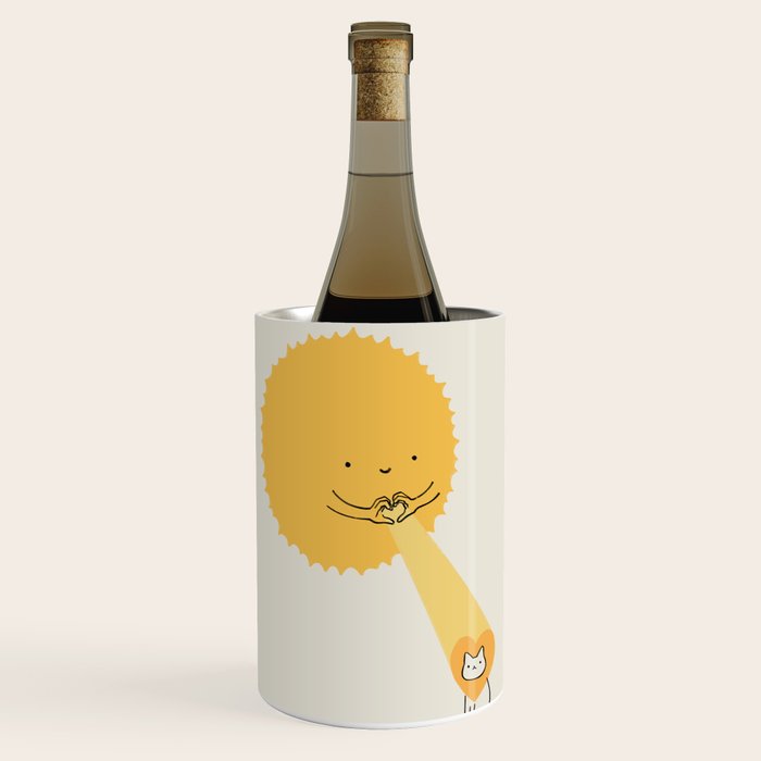 Love keeps the heart warm Wine Chiller Gallery Image 1