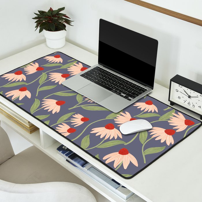 Vase of daisies Collection Desk Mat Gallery Image 2