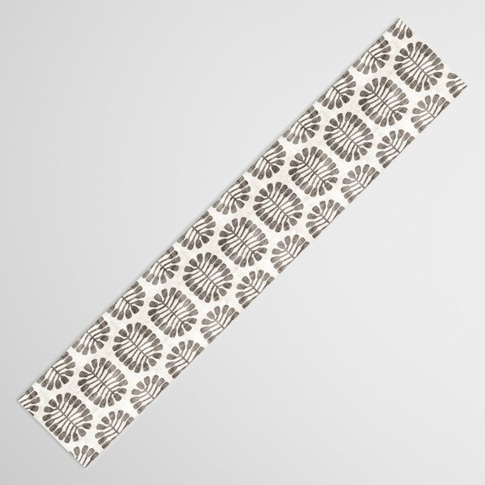 seeds Table Runner Gallery Image 3