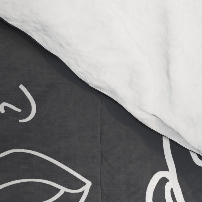 Minimal Line Art of a Woman Comforter Gallery Image 4