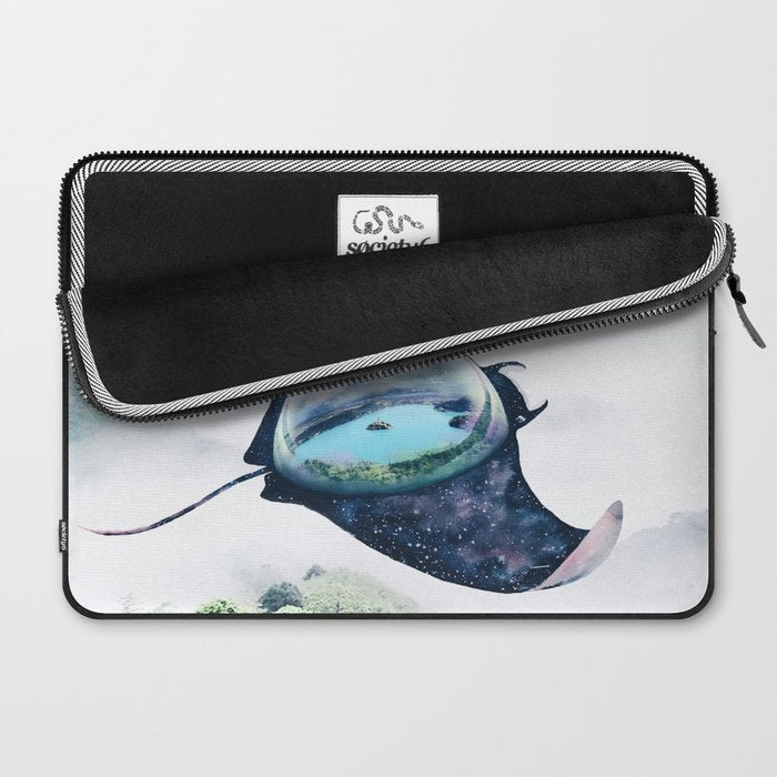 Space Manta Ray Laptop Sleeve Gallery Image 2