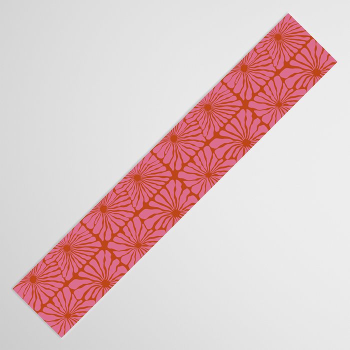 Blooming Bold pattern Table Runner Gallery Image 3