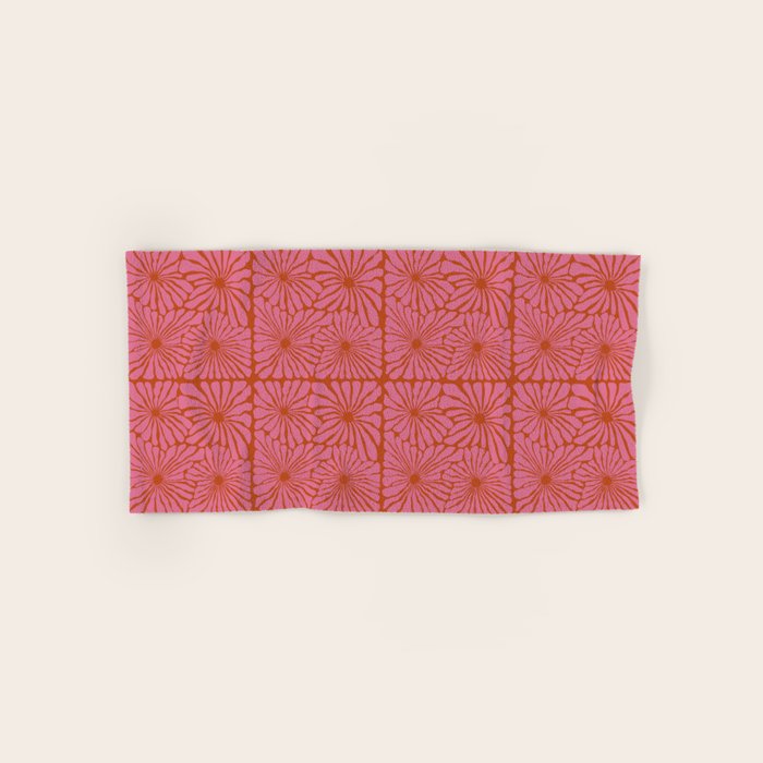 Blooming Bold pattern Bath Towel Gallery Image 1