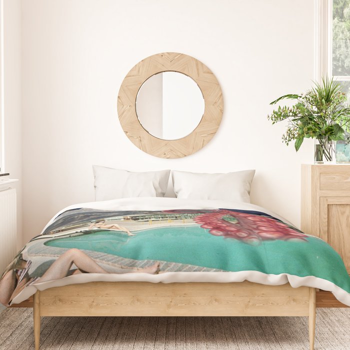 Octopus in the pool Duvet Cover Gallery Image 3