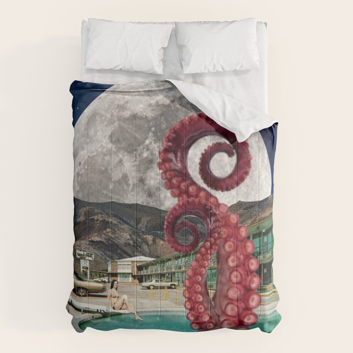 Octopus in the pool Comforter Gallery Image 1
