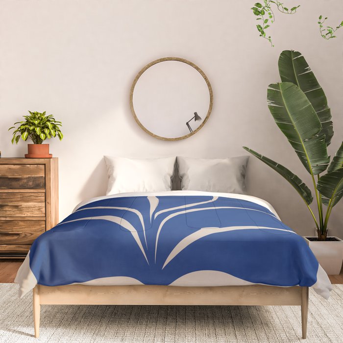 Seven Leaf Plant - 3/3 Comforter Gallery Image 3