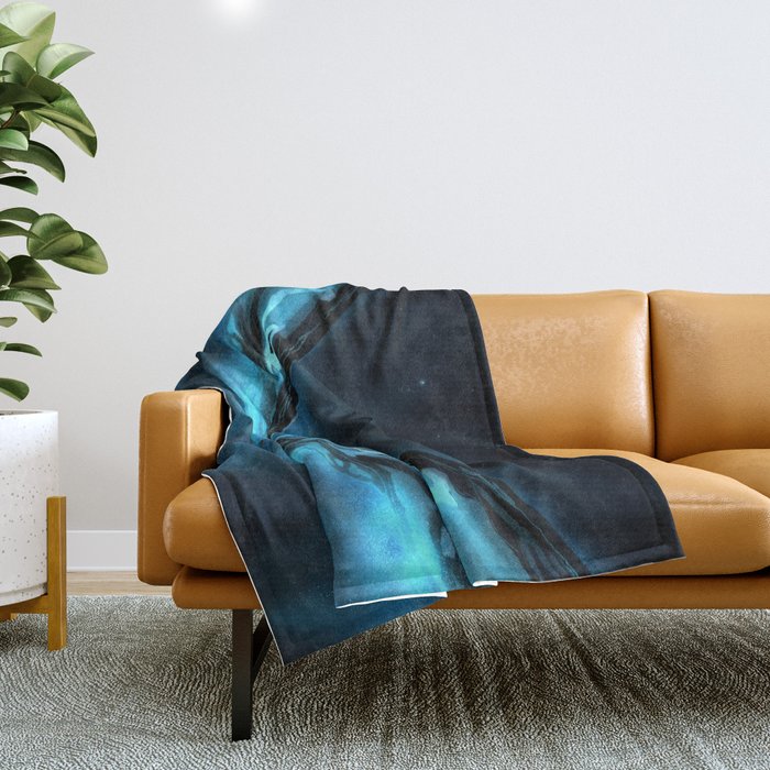Queen of Monster - Mothra Throw Blanket