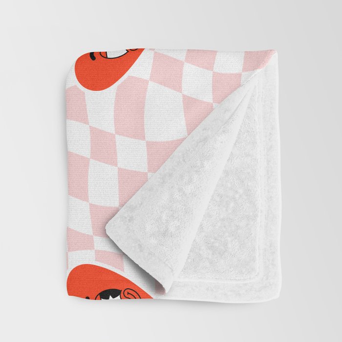 Retro cartoon love heart checkered pattern Throw Blanket Gallery Image 3
