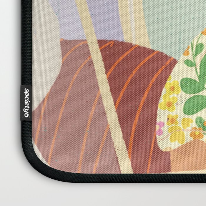 Love traveller Laptop Sleeve Gallery Image 3