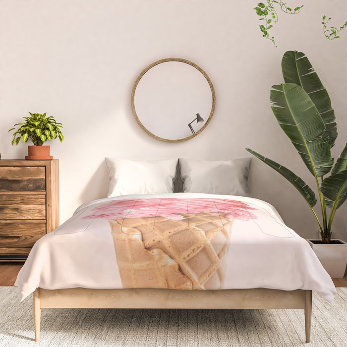 THE LION CREAM Comforter Gallery Image 3