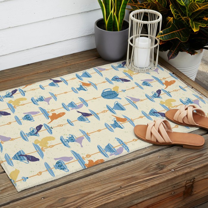 Garden Bird feeding antique white Outdoor Rug Gallery Image 2