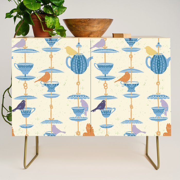 Garden Bird feeding antique white Credenza Gallery Image 1