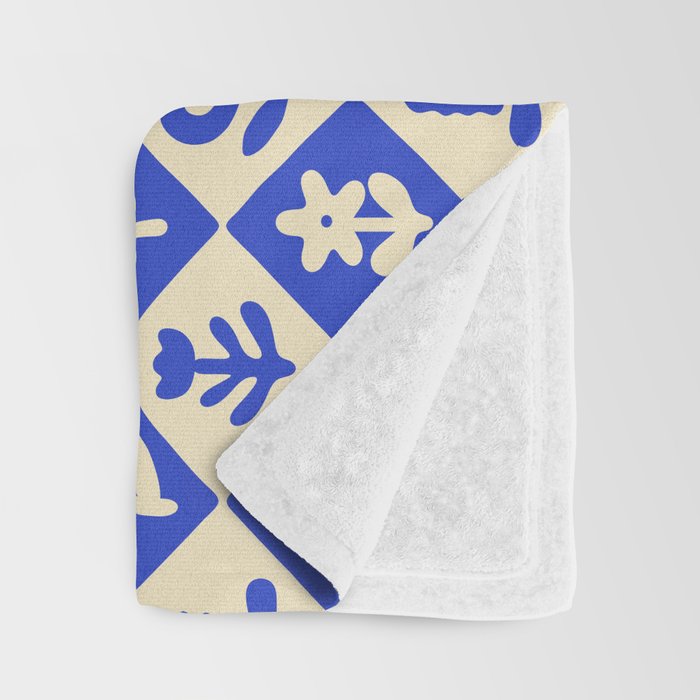 Vintage geometric blue flower art pattern Throw Blanket Gallery Image 3