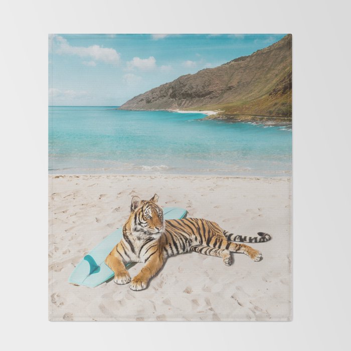 Tiger's Surf Beach Throw Blanket Gallery Image 2