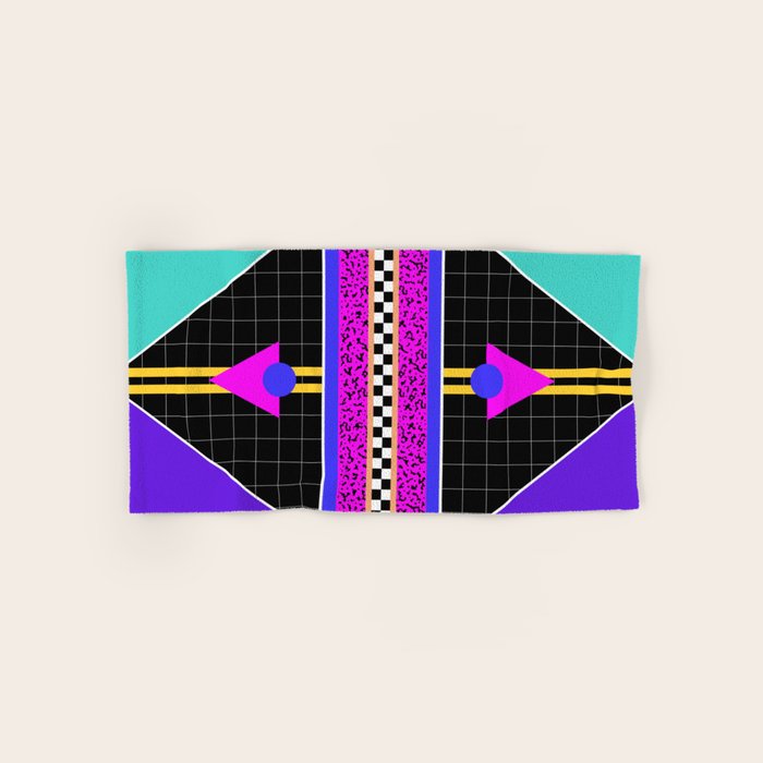 Memphis pattern 117 - 80s / 90s Retro Bath Towel Gallery Image 1