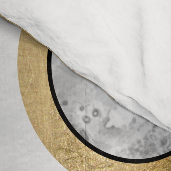Minimal Black and Gold Mountains Comforter Gallery Image 4