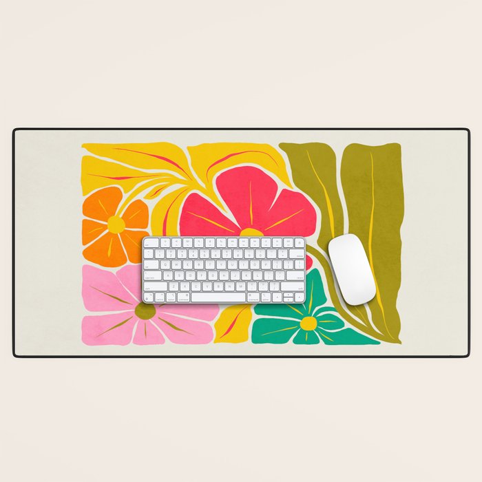 French Bouquet: Les Fleurs | Flower Market 01 | Spring Summer 23 Desk Mat Gallery Image 1