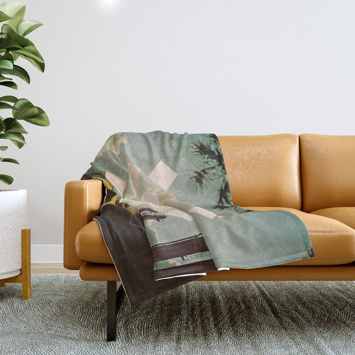 Saucer-Like Throw Blanket Gallery Image 1