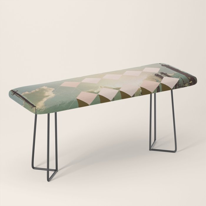 Saucer-Like Bench Gallery Image 1