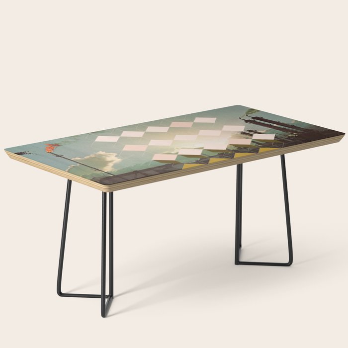 Saucer-Like Coffee Table Gallery Image 1