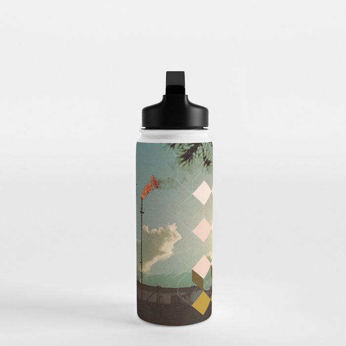 Saucer-Like Water Bottle Gallery Image 3
