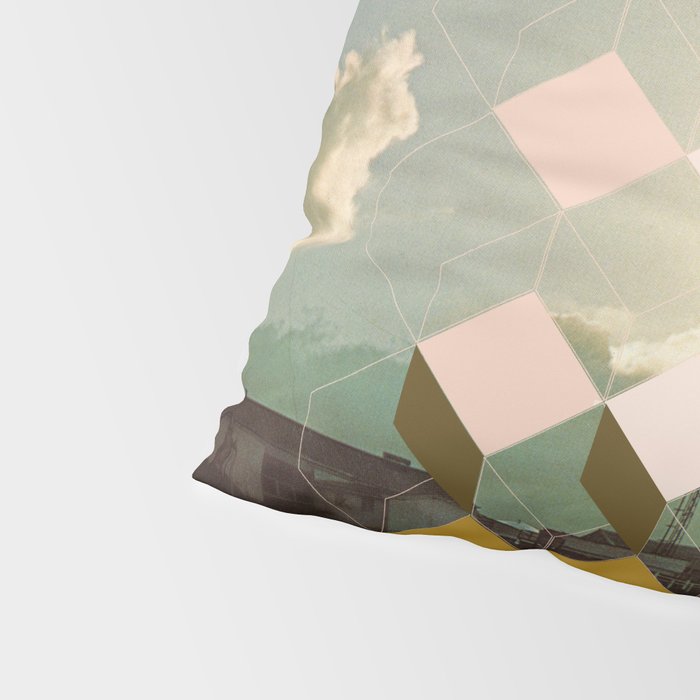 Saucer-Like Pillow Sham Gallery Image 4