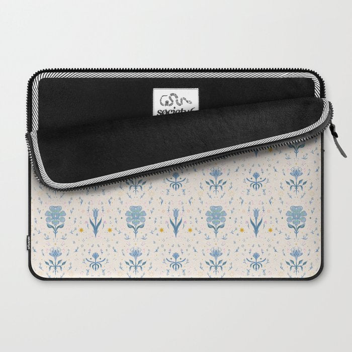 Vintage Floral Harmony Pattern  Charming Blue  Pink Blossom Design Laptop Sleeve Gallery Image 2
