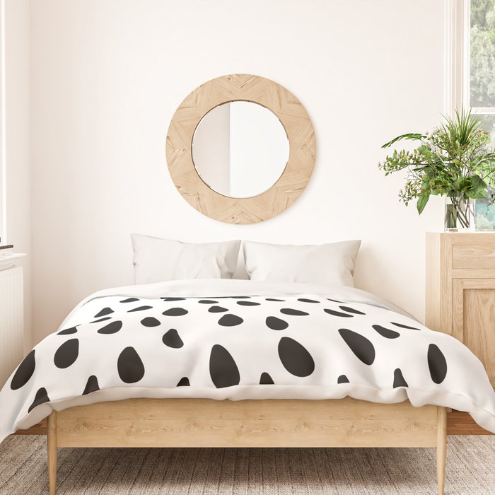 Shower drops with feucet on the right side Duvet Cover Gallery Image 3