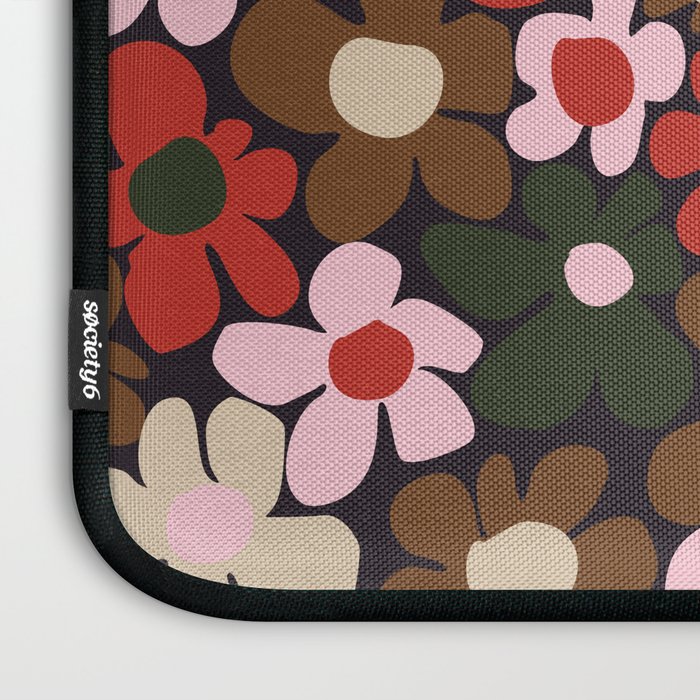 Amour night Laptop Sleeve Gallery Image 3