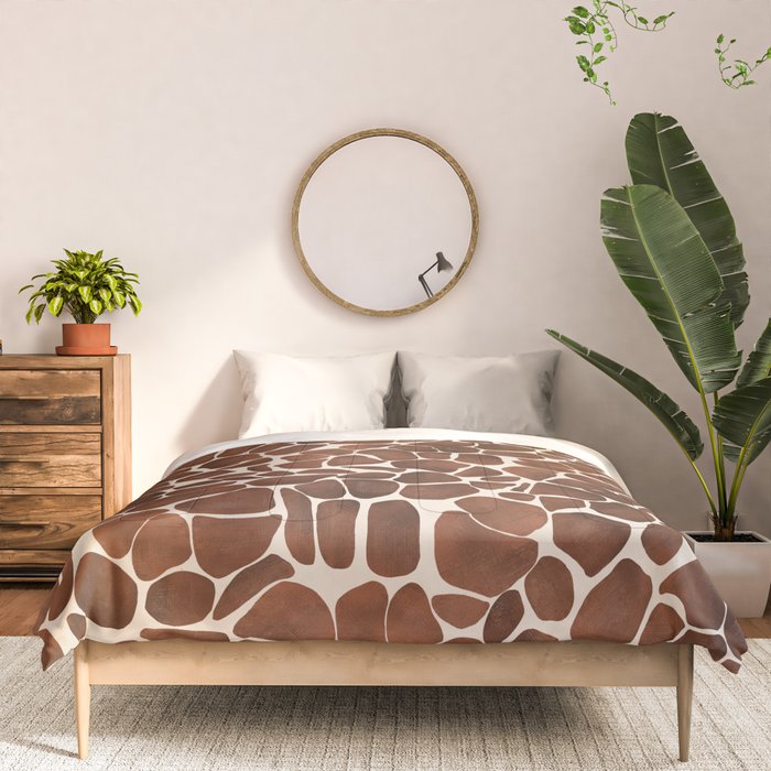 Modern giraffe print Comforter Gallery Image 3