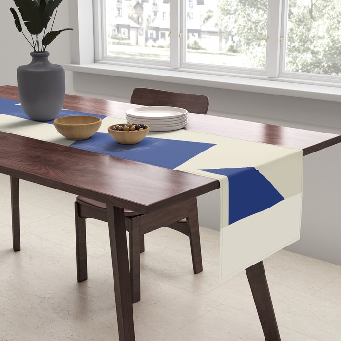 Minimalist 15 Table Runner Gallery Image 2