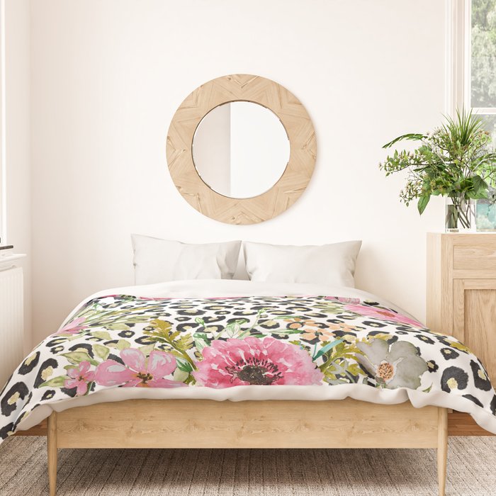 Elegant Leopard Print and Floral Design Duvet Cover Gallery Image 3